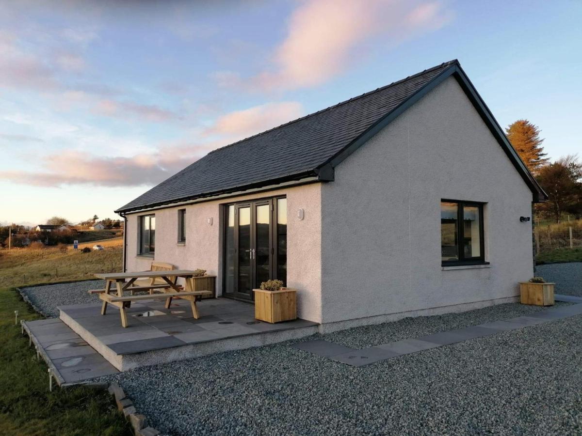 Poachers Bothy Skeabost Eksteriør billede
